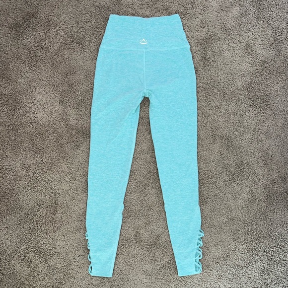 Beyond Yoga Leggings w/ Ankle Detail - Picture 2 of 5